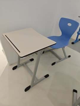 2022 Nuovo Style School Furniture Desk Set Set Table Student