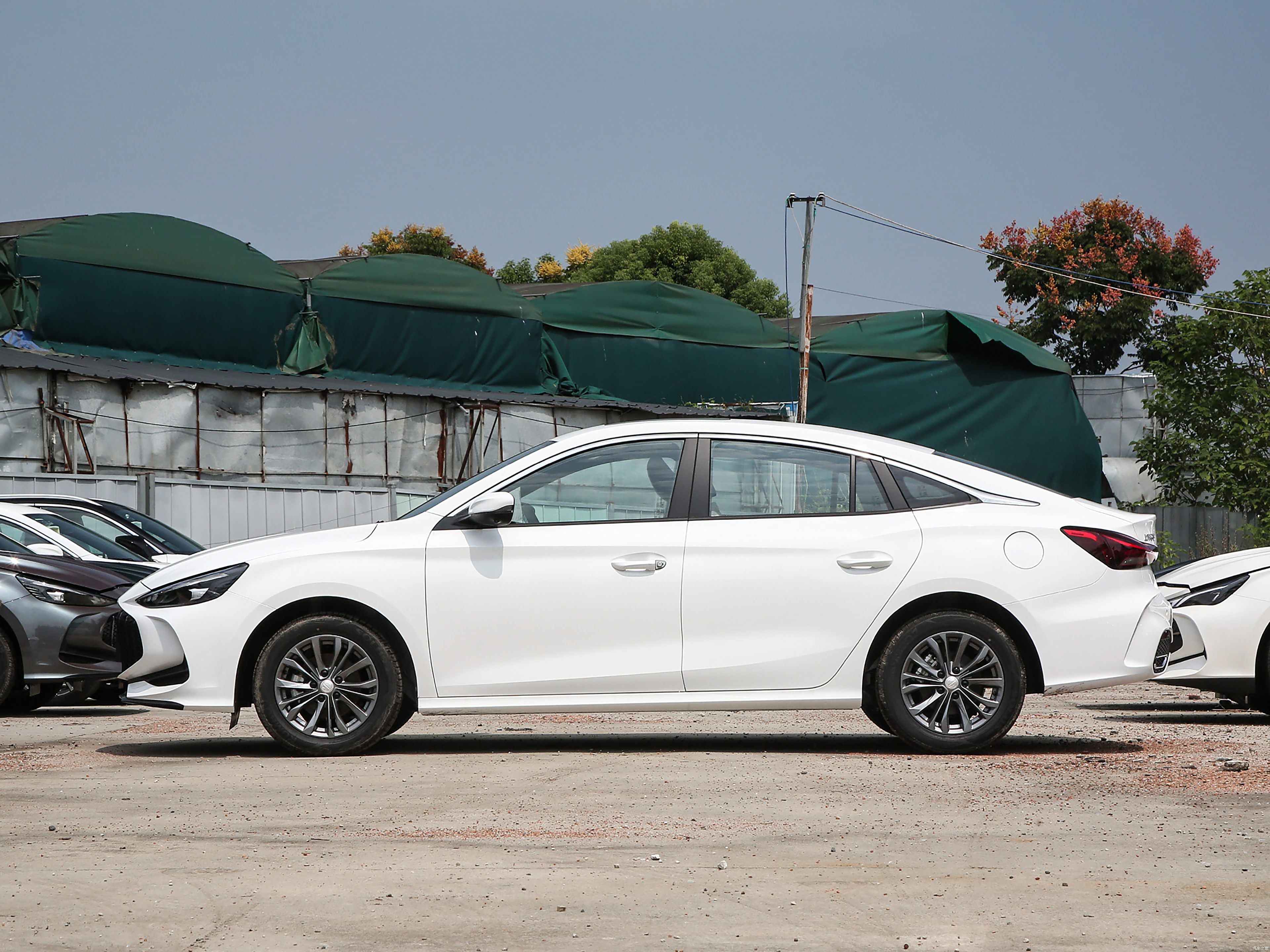 2025 MG MG5 Gasoline Sedan Car
