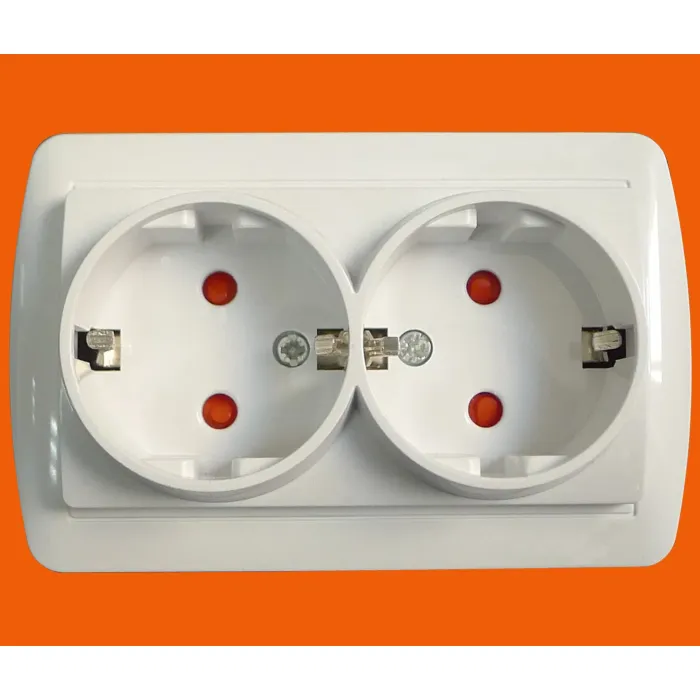 Toma de teléfono RJ11 de pared de estilo europeo (S8007)