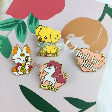 Badges en métal bon marché de haute qualité épingles de chat mignonnes