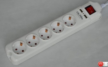 5 way European type electrical socket with USB