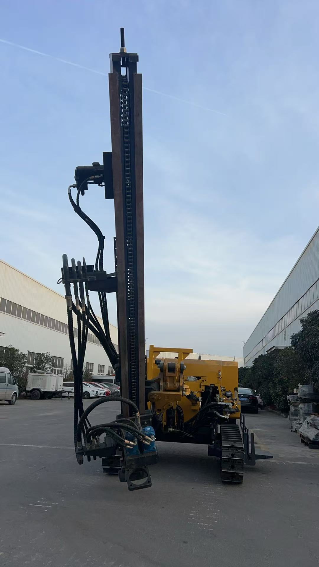 Down-the-hole drilling rig9