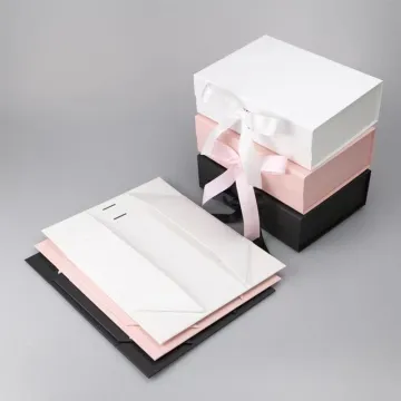 Magnetic flip cover gift packaging box