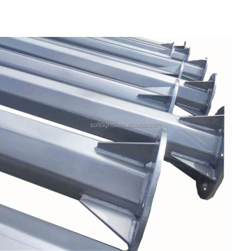 Customized Hot Dip Galvanized Steel Road Highway Lamp Post for Street Lights