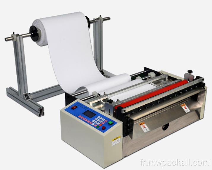 Machine de découpe de feuille de tissu non tissé