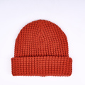 gorro de punto de jacquard a cuadros de waffle