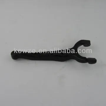 Clutch Release Fork For Mitsubishi Pajero Montero IO Parts MD703275
