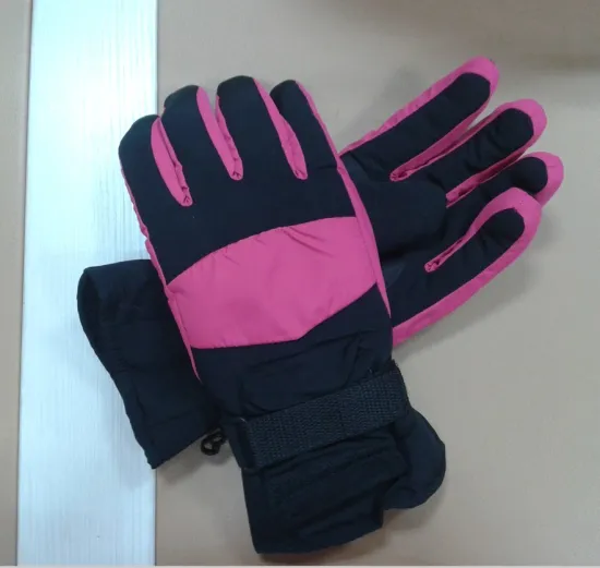 Electric battery insulation heated gloves