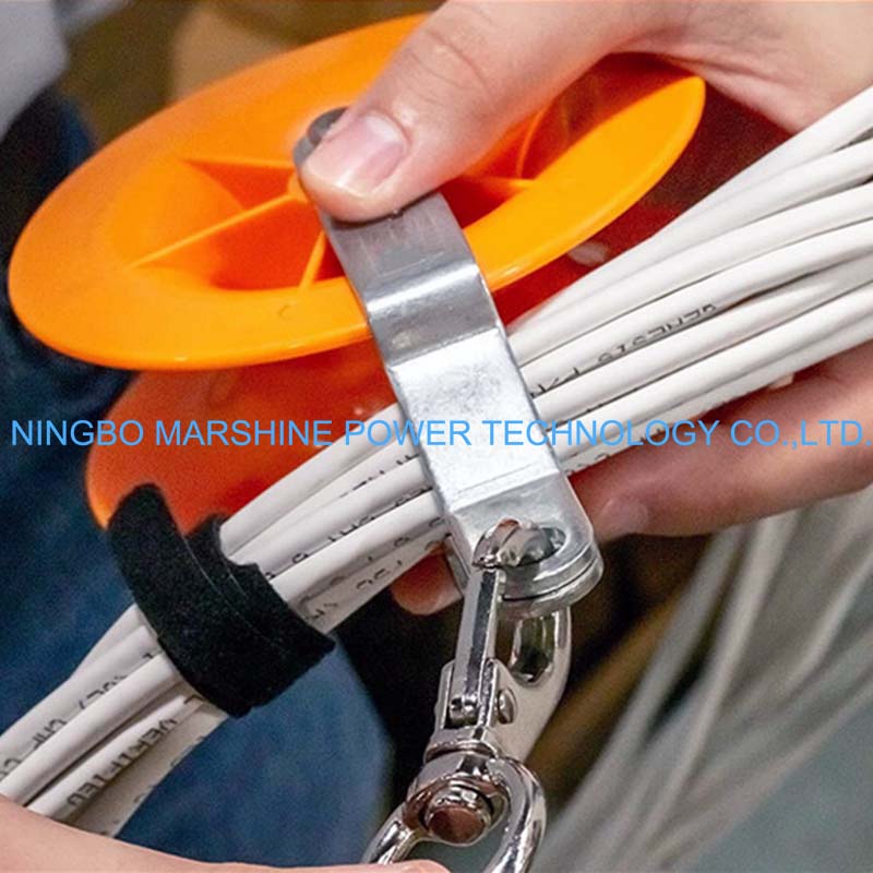 Pole Mounted Installation Pulleys