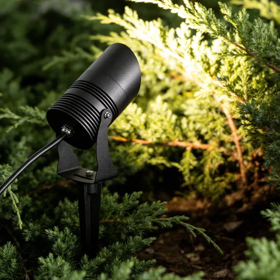 Modern Aluminum LED Spike Light for Outdoor Landscape
