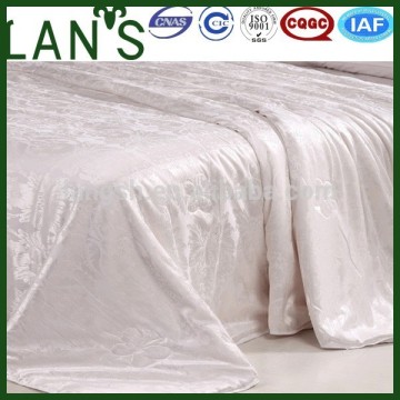 Silk Fabric Jacquard Mulberry Silk Comforter