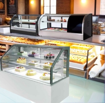 Kabinet tampilan kue cokelat mini modern dengan lampu
