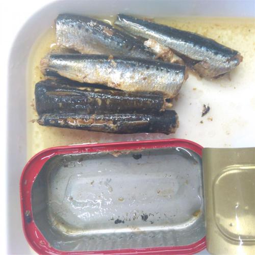 Club Can Sardines in Vegetable Oil