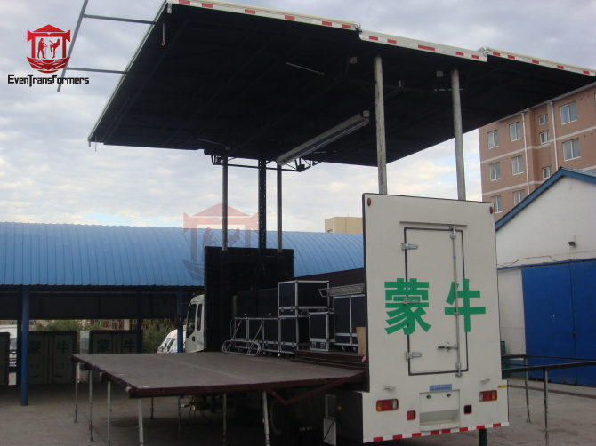 Portable Roadshow Stage Trucks