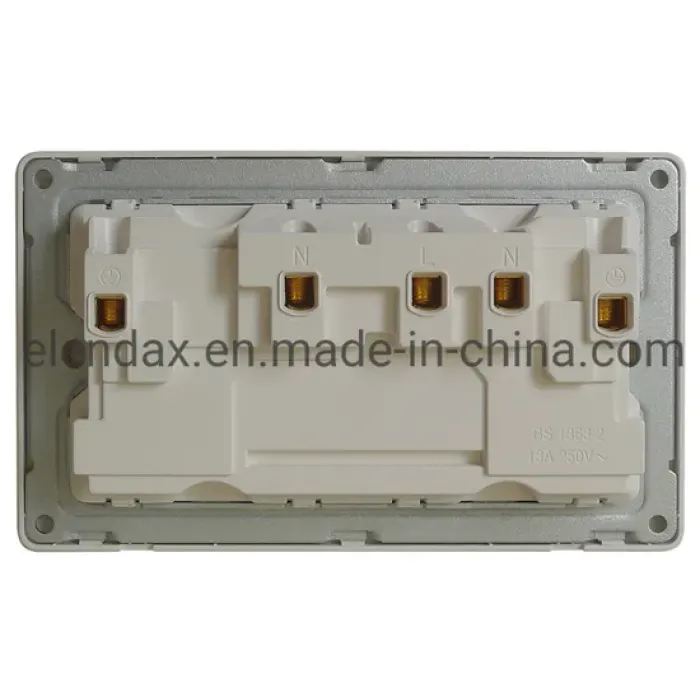 Soket Daya Inggris Ultra-Tipis Ganda (UK1210)