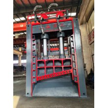 ভারী স্ক্র্যাপ হ্যান্ডলিংয়ের জন্য শক্তিশালী গ্যান্ট্রি শিয়ার