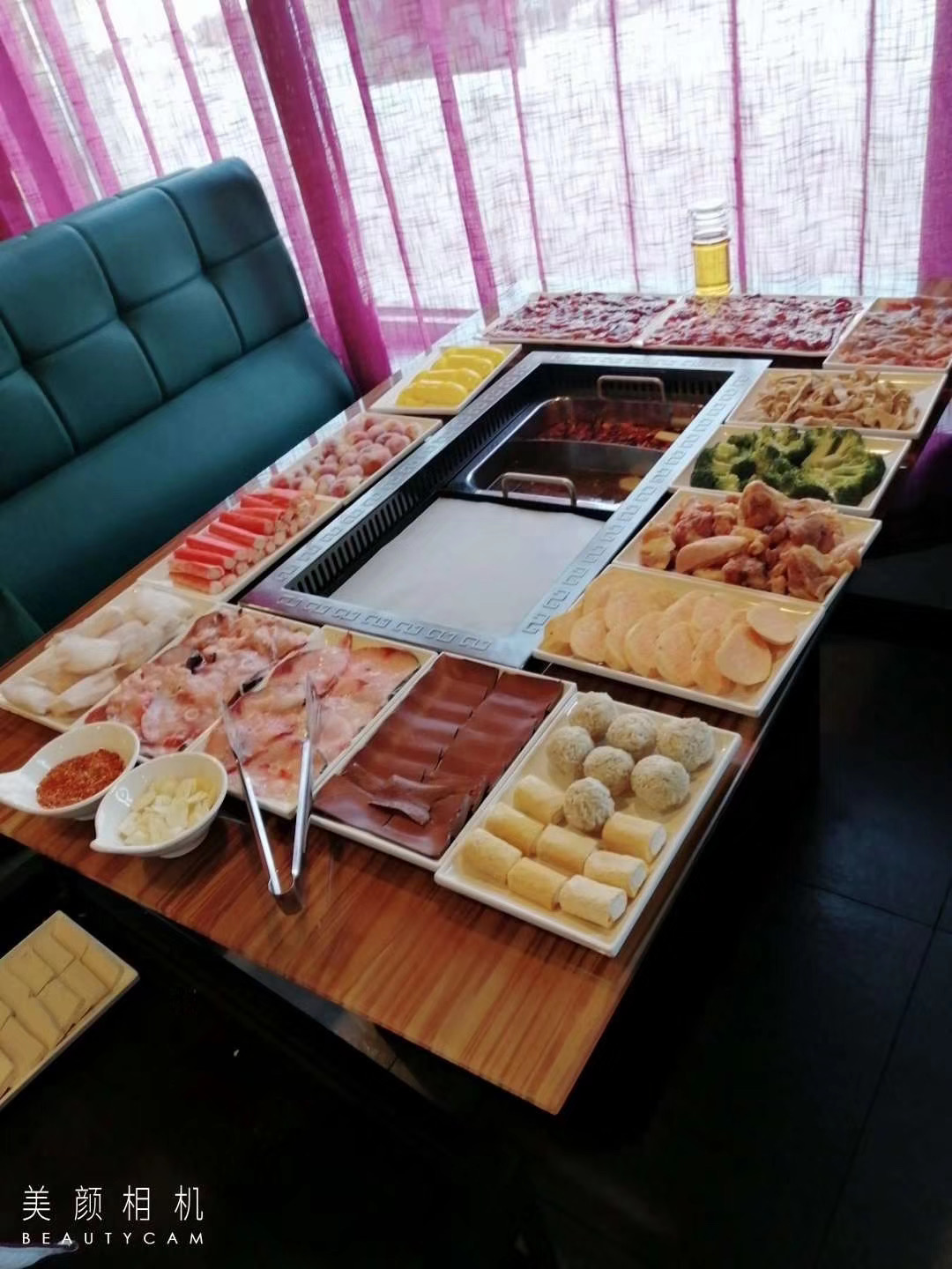 Commercial hot pot barbecue table