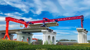 Heavy-Duty Bridge Crane for Efficient Rail Installation