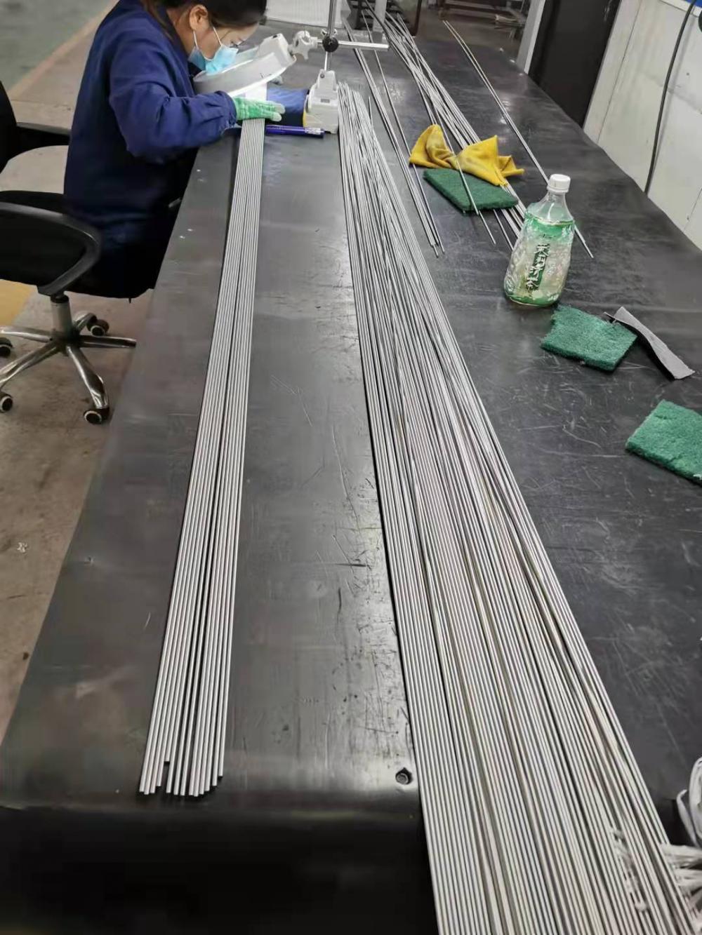 Astm F136 Ti6al4v 엘리 티타늄 와이어, 고품질 Astm F136 Ti6al4v 엘리