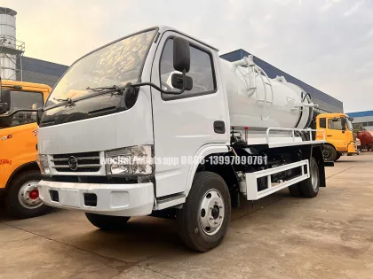 CLW Cheap Small 3m³ Suction Sewage Truck