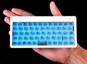 Portable Iphone 4 Cordless Bluetooth Keyboards  Slide Out Game Controller Joystick
