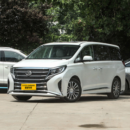 Modelo MPV premium GAC Trumpchi M8 2024