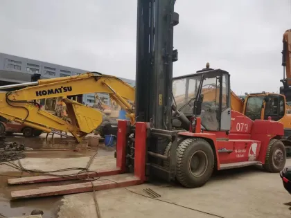 Used Kalmar DCE160 16 Ton Forklift (2007)