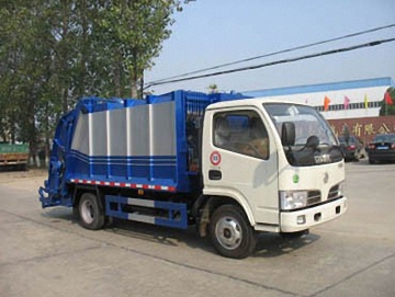 2017 new Dongfeng New real garbage truck price