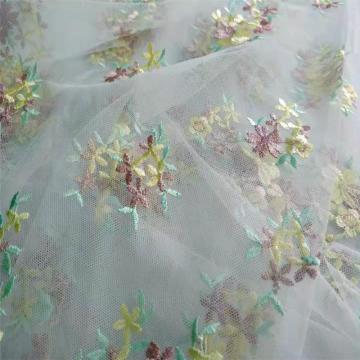 Flache Stickerei aus Polyester für Damenkleid