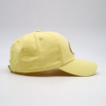 Gorra de béisbol de apliques amarillas