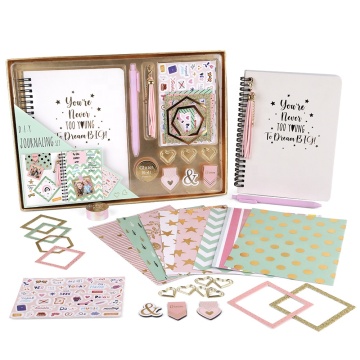 Set notebook khusus dan desain baru dan desain baru