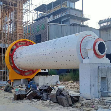Mill à billes de 1500x5700 pour le gypse sec, la bentonite et le broyage du clinker au ciment