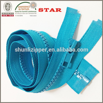 plastic zipper as garment accessories for garments