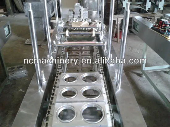 Roll film type cup filling machine