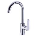 Taizhou Solid Brass Single Handle Sprayer ตะกั่วฟรีสปริง Chrome ดึงลง Faucet อ่างล้างจาน