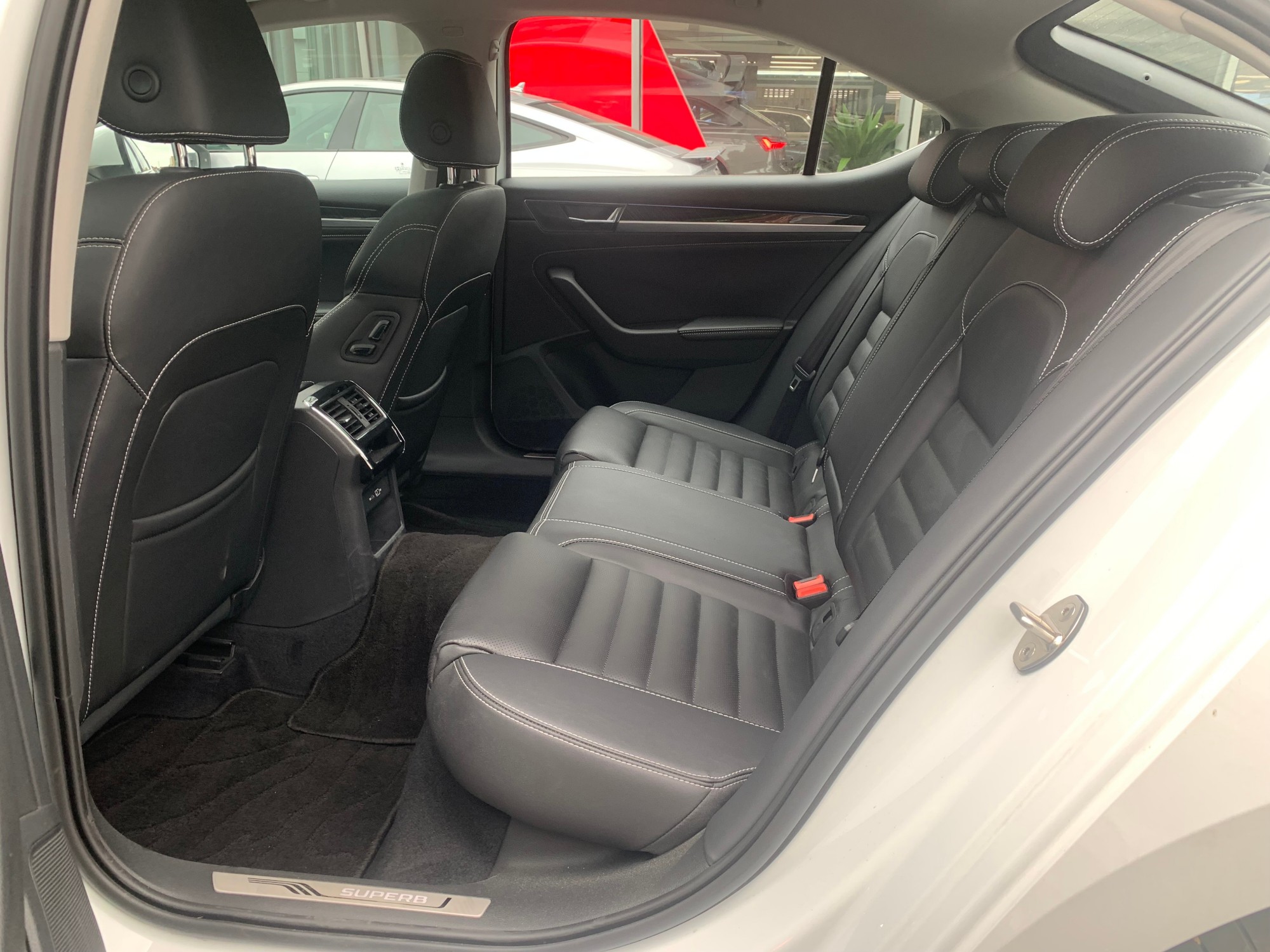 Superb 2022 TSI330 DSG