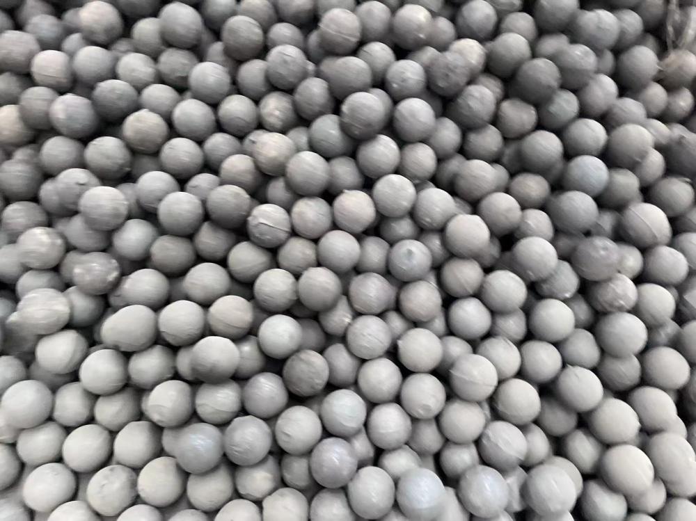 Cast high chromium steel balls