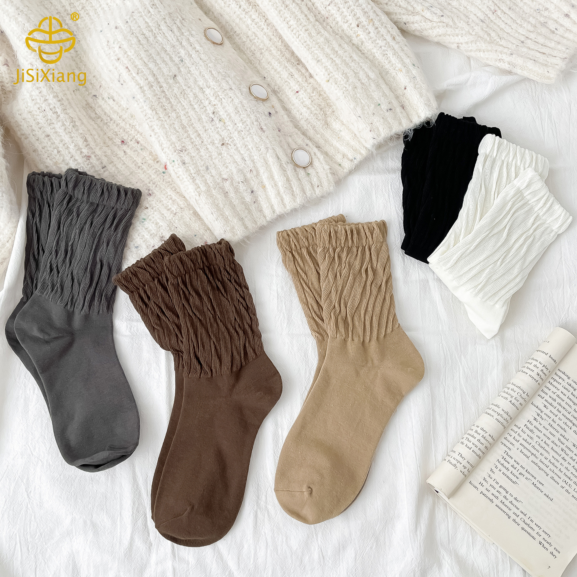 주름 파일 양말을 가진 Meladeka 색상의 중간 튜브 양말의 한국 버전