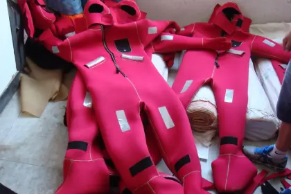 150 N Immersion Suit