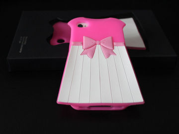 Iphone 4/4s / 5 Moschino Lovely Bowknot Silicone Phone Cases Pink Color