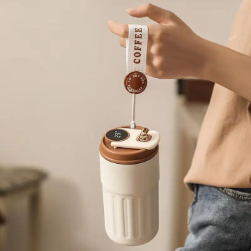450ml LED Akıllı Sıcaklık Ekran Paslanmaz Çelik Seyahat Kupası Kray ile