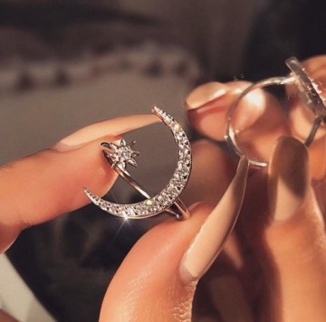 R-153 Fashion: Latest Diamond Engagement Ring Designs for Elegant Women