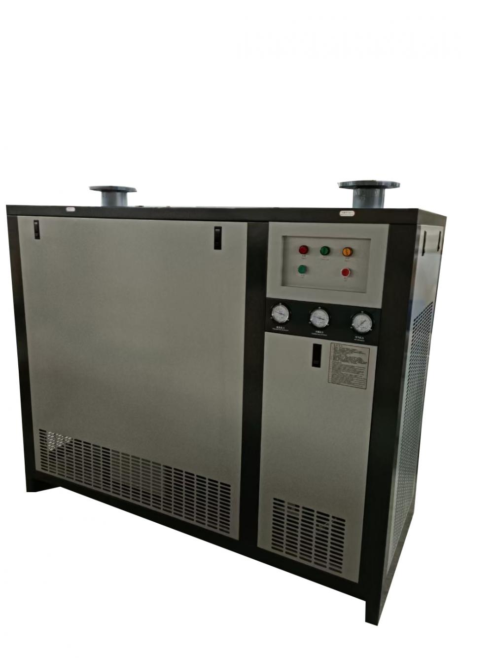 Natural refrigerated air dryer