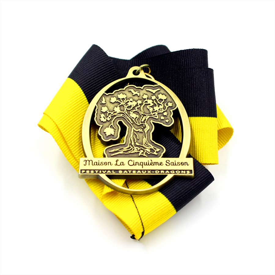 Hollow Out Gold Medal Png