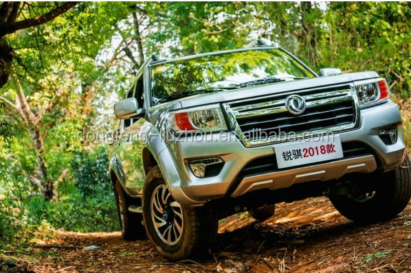 China Dongfeng mini 2WD pickup 4X2 double cab with good quality for sale