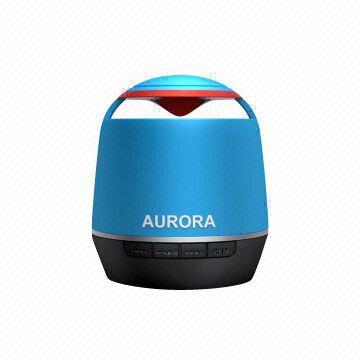 Penguin-shaped Portable Speaker, Built-in Rechargeable Lithium-ion Battery