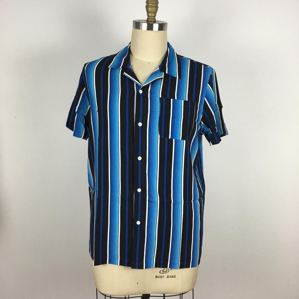 Men Loose Fit Short Sleeve Casual Striped Shirt