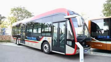 200KW/h two step  34 seats new electric city bus