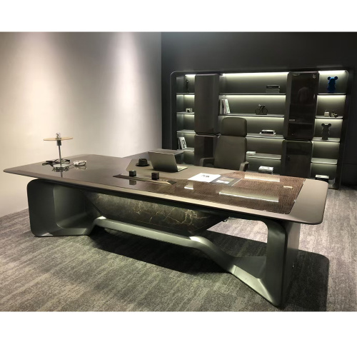 لوکس باس مدیر عامل دفتر کار