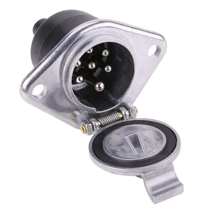 7 Way Plug 24V Trailer Plug Universal Wiring Connector Adapter Socket